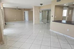 11930 N Bayshore Dr, North Miami, FL 33181 - Photo 16