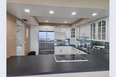 11930 N Bayshore Dr #1407, North Miami, FL 33181 - Photo 12