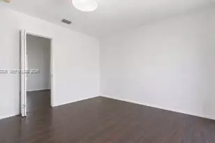 345 Michigan Ave, Miami Beach, FL 33139 - Photo 4