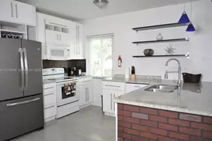 811 SW 11th St, Miami, FL 33129 - Photo 8