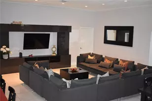 1435 SW 82nd Pl, Miami, FL 33144 - Photo 2