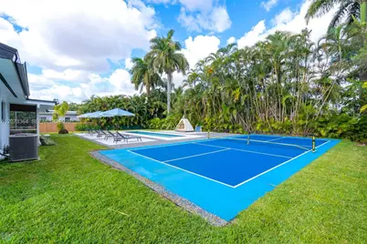 535 N Biscayne River Dr, Miami, FL 33169 - Photo 50