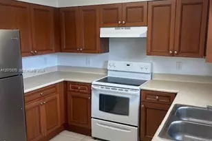 2735 NW 131st St, Opa-Locka, FL 33054 - Photo 4