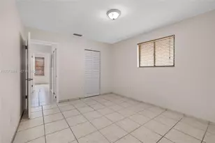 10212 NW 129th St, Hialeah Gardens, FL 33018 - Photo 42