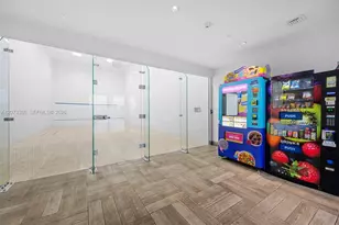 4010 S Ocean Dr, Hollywood, FL 33019 - Photo 22