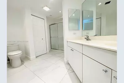 17150 N Bay Rd #2902, Sunny Isles Beach, FL 33160 - Photo 10