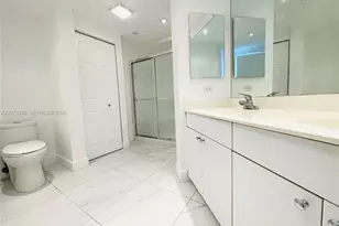 17150 N Bay Rd, Sunny Isles Beach, FL 33160 - Photo 10