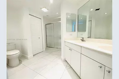 17150 N Bay Rd #2902, Sunny Isles Beach, FL 33160 - Photo 12