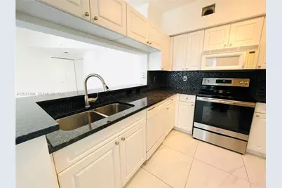 17150 N Bay Rd #2902, Sunny Isles Beach, FL 33160 - Photo 4
