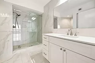 19101 NE 36th Ct, Aventura, FL 33180 - Photo 26