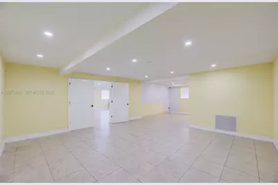 359 10th St, Lake Park, FL 33403 - Photo 26