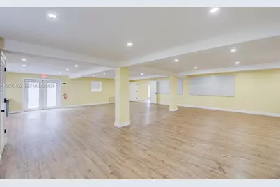 359 10th St, Lake Park, FL 33403 - Photo 30