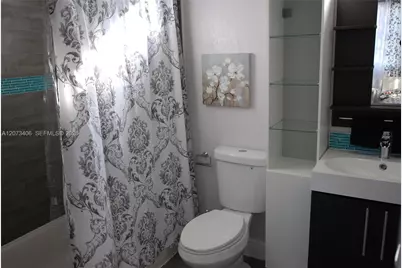 1435 SW 82nd Pl #N/A, Miami, FL 33144 - Photo 2