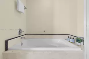 18001 Collins Ave, Sunny Isles Beach, FL 33160 - Photo 24