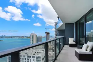 460 NE 28th St, Miami, FL 33137 - Photo 1