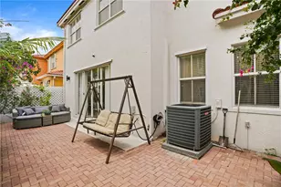 8741 NW 110th Ave, Doral, FL 33178 - Photo 22