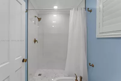 8390 SW 2nd St, Miami, FL 33144 - Photo 24