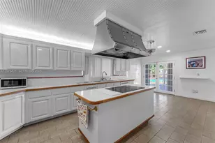 8390 SW 2nd St, Miami, FL 33144 - Photo 54
