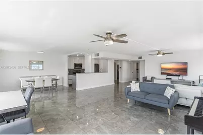 340 Sunset Dr #1210, Fort Lauderdale, FL 33301 - Photo 8