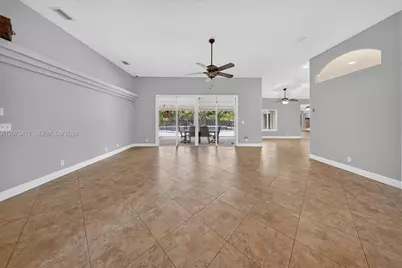 1215 Stallion Dr, Loxahatchee, FL 33470 - Photo 24