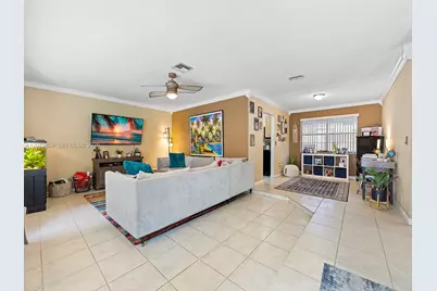 5009 SW 104th Ave, Cooper City, FL 33328 - Photo 6