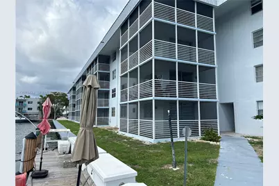 3550 NE 169th St #304, North Miami Beach, FL 33160 - Photo 2