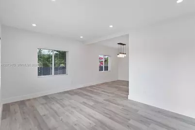 449 E 10th St, Hialeah, FL 33010 - Photo 8