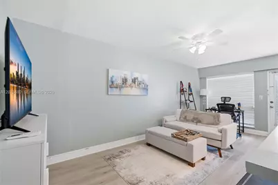 2716 NE 30th Pl #207C, Fort Lauderdale, FL 33306 - Photo 10