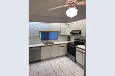 12601 SW 13th St #303G, Pembroke Pines, FL 33027 - Photo 6