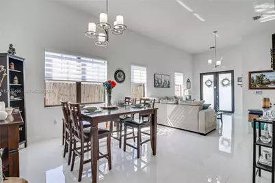 3751 SW 97th Ave, Miami, FL 33165 - Photo 8