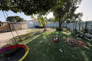 3001 NW 106th St, Miami, FL 33147 - Photo 18