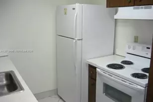 10810 N Kendall Dr, Miami, FL 33176 - Photo 2