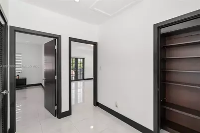 519 Alhambra Cir, Coral Gables, FL 33134 - Photo 38