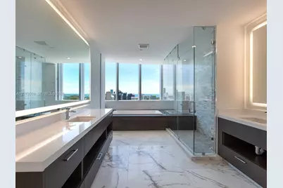 851 NE 1st Ave #PH5011, Miami, FL 33132 - Photo 4