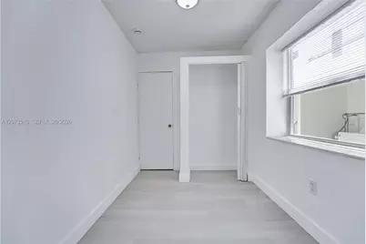 769 NW 10th St #2, Miami, FL 33136 - Photo 6