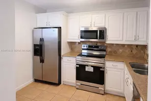 15761 SW 137th Ave, Miami, FL 33177 - Photo 6