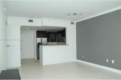 10 Aragon Ave #703, Coral Gables, FL 33134 - Photo 6