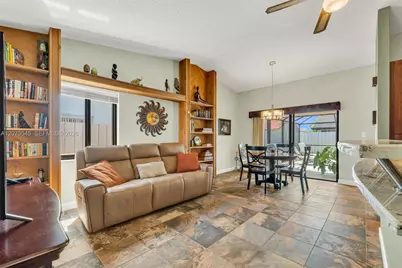 6302 NW 201st Ter, Hialeah, FL 33015 - Photo 18