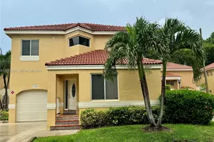 11201 Lakeview Dr, Coral Springs, FL 33071 - Photo 2