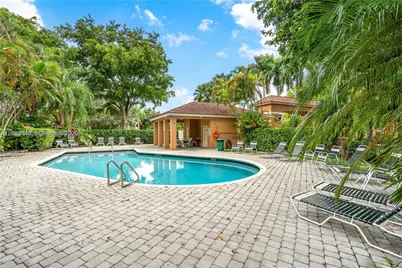 11201 Lakeview Dr #48-M, Coral Springs, FL 33071 - Photo 28