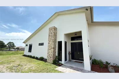 19860 Skyhawk Ln, Loxahatchee, FL 33470 - Photo 96