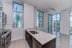 500 Brickell Ave, Miami, FL 33131 - Photo 4