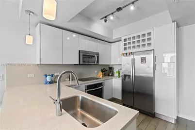 999 SW 1st Ave #3307, Miami, FL 33130 - Photo 6