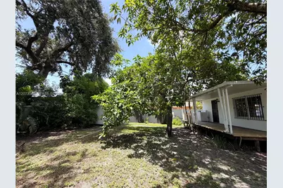 120 SW 59th Ave, Miami, FL 33144 - Photo 10