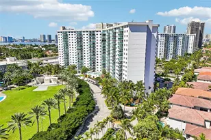 19370 Collins Ave, Sunny Isles Beach, FL 33160 - Photo 16
