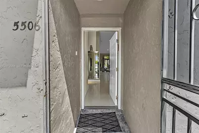 5506 SW 28th Ter, Dania Beach, FL 33312 - Photo 4