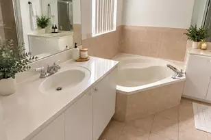 12244 SW 123rd Pl, Miami, FL 33186 - Photo 4