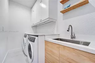 8267 NW 48th St, Doral, FL 33166 - Photo 26