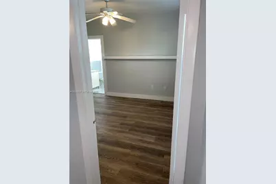 536 14th St #311, Miami Beach, FL 33139 - Photo 16
