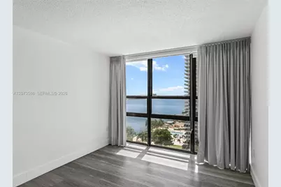600 NE 36th St #1404, Miami, FL 33137 - Photo 10